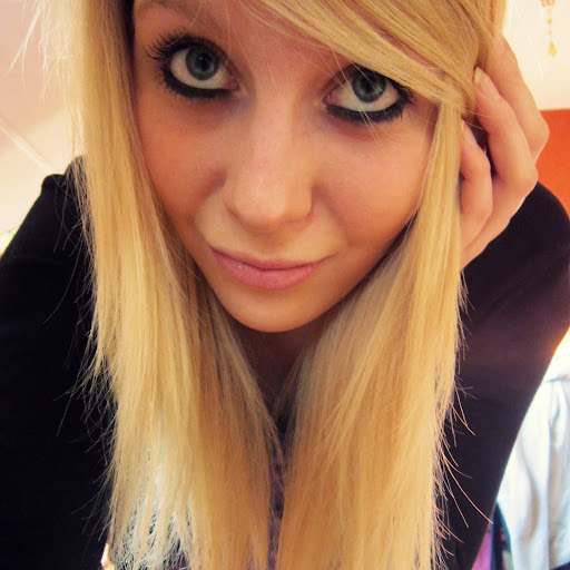 Mandy Richter Photo 9