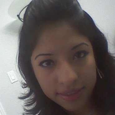 Ana Arias Photo 49