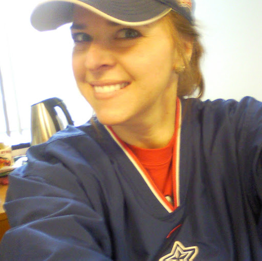 Michelle Tompkins Photo 35