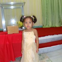 Elizabeth Garay Photo 28