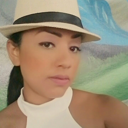 Angelica Velazquez Photo 3