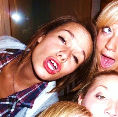 Megan Collins Photo 24