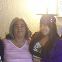 Elizabeth Marmolejo Photo 4