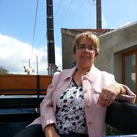 Catherine Steiner Photo 17