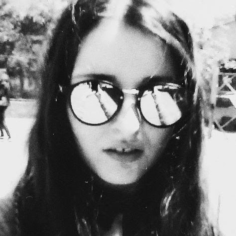Nina Brooks Photo 6