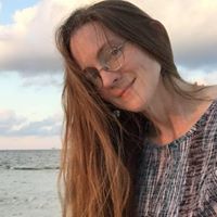 Rebecca Moseley Photo 15