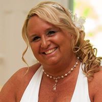 Julia Henderson Photo 22