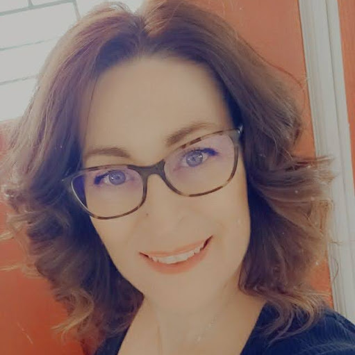 Angela Betts Photo 4