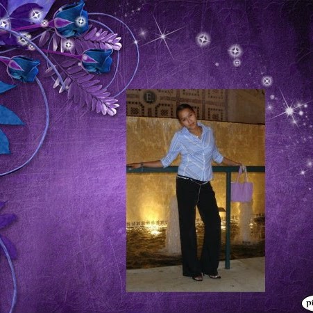 Stephanie John Photo 28