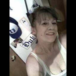 Carolyn Howell Photo 9