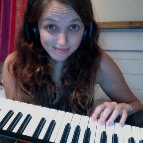 Rosie Jackson Photo 25