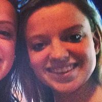 Elizabeth Cable Photo 9