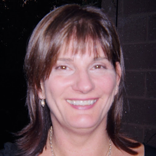 Debbie Davis Photo 5