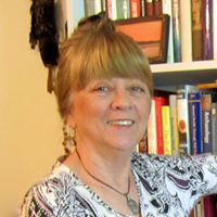 Suzanne Schmitt Photo 14