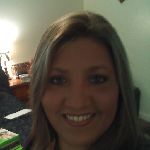 Jennifer Leigh Photo 20