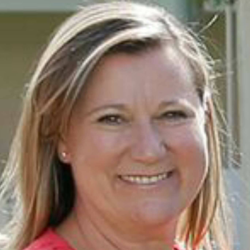 Sally Lee Photo 42 Sally Lee Photo 42