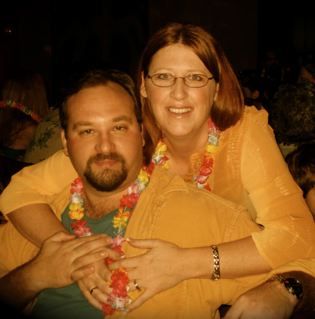 Shannon Lowe Photo 32