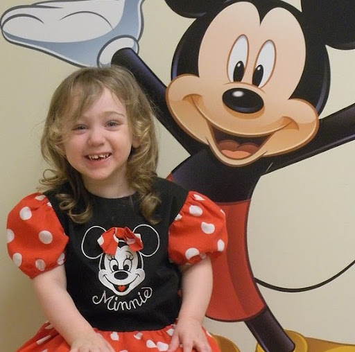 Jennifer Goodman Photo 10