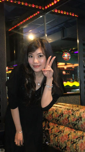 Fiona Huang Photo 26