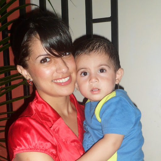 Melissa Segura Photo 16