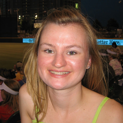 Rebecca Anderson Photo 16