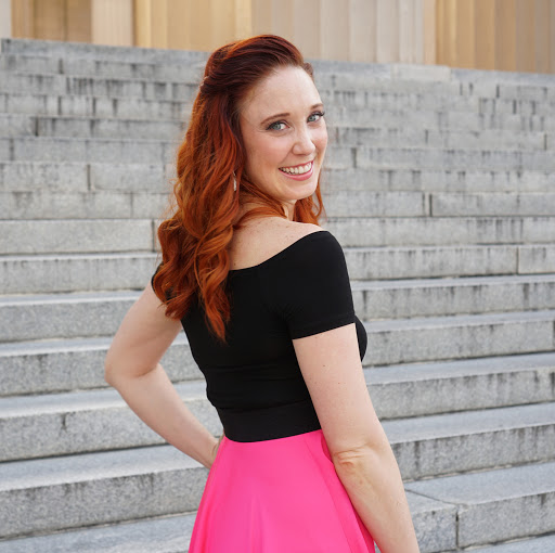 Elizabeth Baker Photo 41