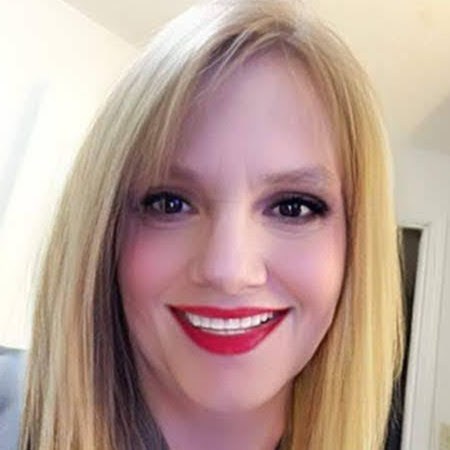 April Arnold Photo 23