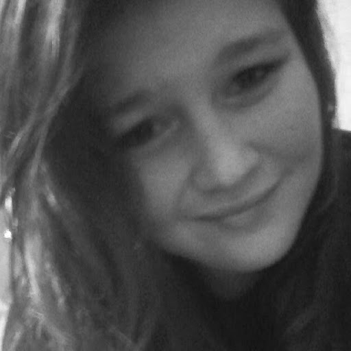 Haley Hayes Photo 17