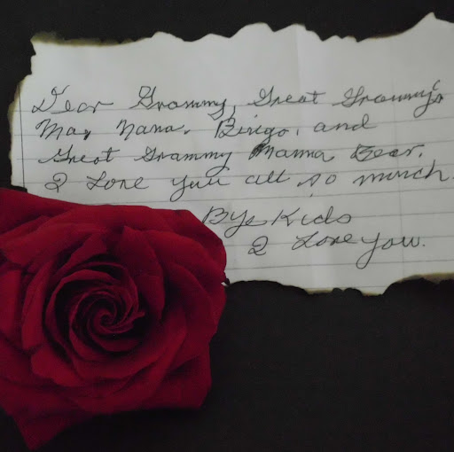 Kelly Lindsey Photo 23