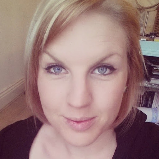 Sara Simpson Photo 16