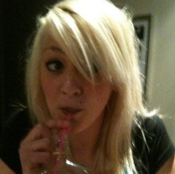 Aimee Elliott Photo 11