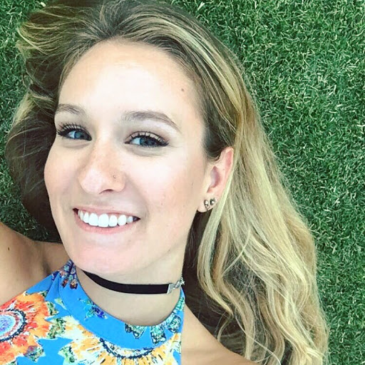 Julia Holley Photo 32