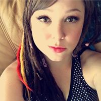 Laura Clarkson Photo 10