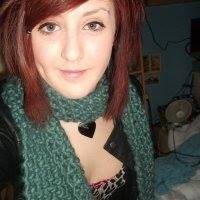 Caroline Cross Photo 10