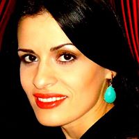 Alessandra Leite Photo 8