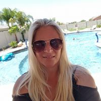 Angela Castle Photo 8