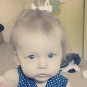 Julie Merrill Photo 40