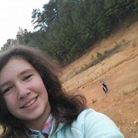 Leah English Photo 20
