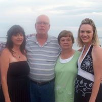 Michelle Cartwright Photo 11