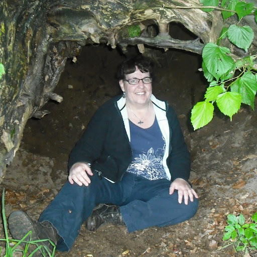 Anna Wallace Photo 9
