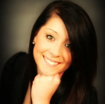 Stefanie Myers Photo 27