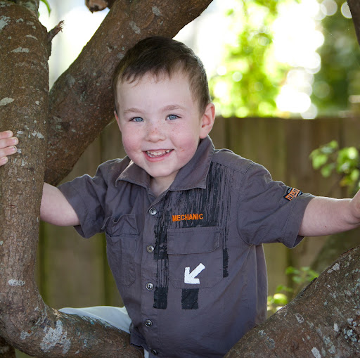 Carlos Jones Photo 18