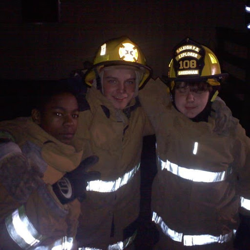 Jason Lester Photo 19