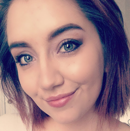 Alyssa Jones Photo 24