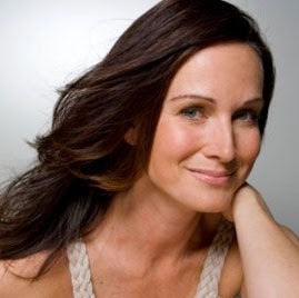 Julie Sparks Photo 40