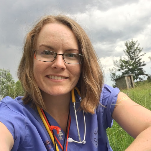 Sarah Holloway Photo 42