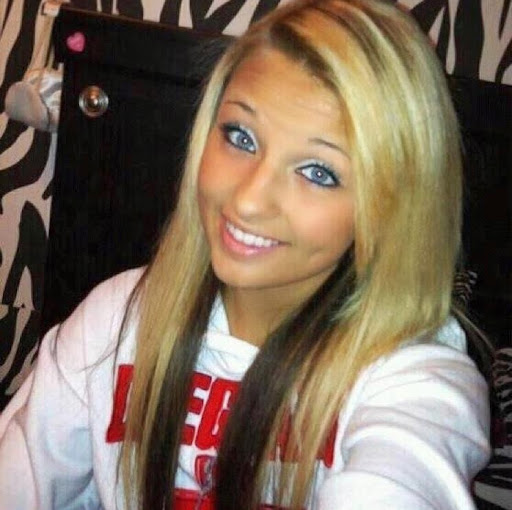 Leigh Carlton Photo 5