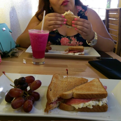 Raymond Ward Photo 19