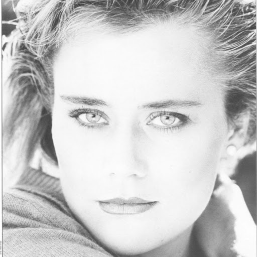 Lisa Michaels Photo 11
