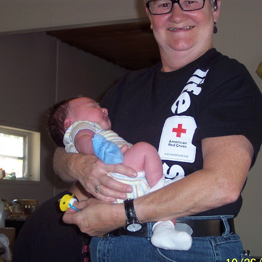 Sharon Osborn Photo 29